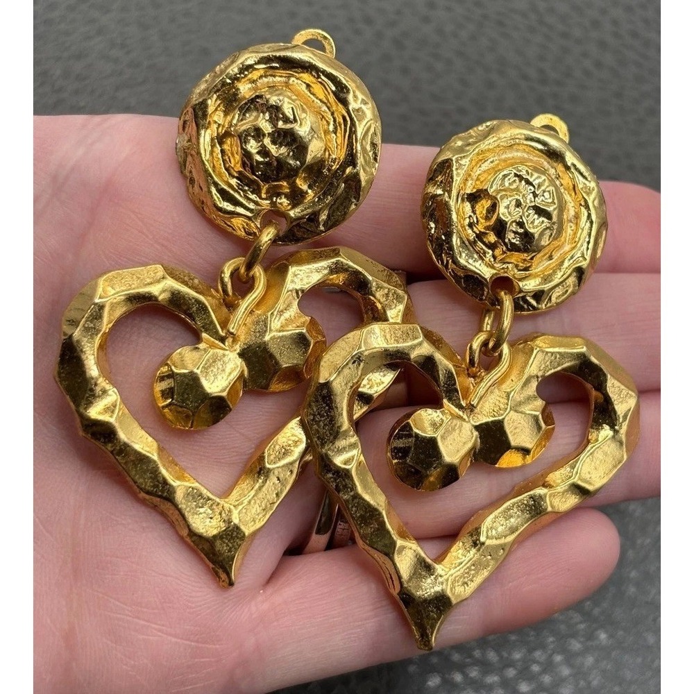 Vintage Made In France 80s Hammered Massive Heart Dangle Clip Earrings Runway